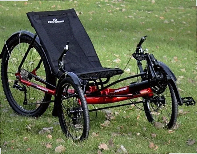 Performer Hero aluminum recumbent trike 27 speeds Shimano gears padded seat NEW!